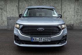 Ford Tourneo Connect Autom. + AHK Vorderansicht